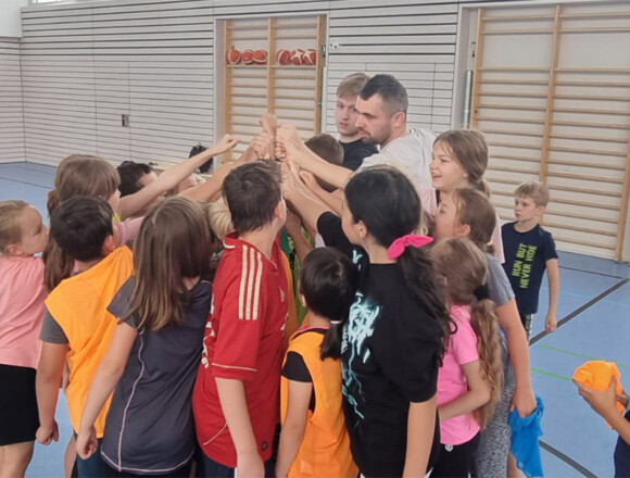 Basketball-Workshop an Rödentaler Grundschule