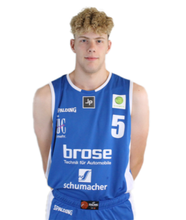 #5 Nico Höllerl