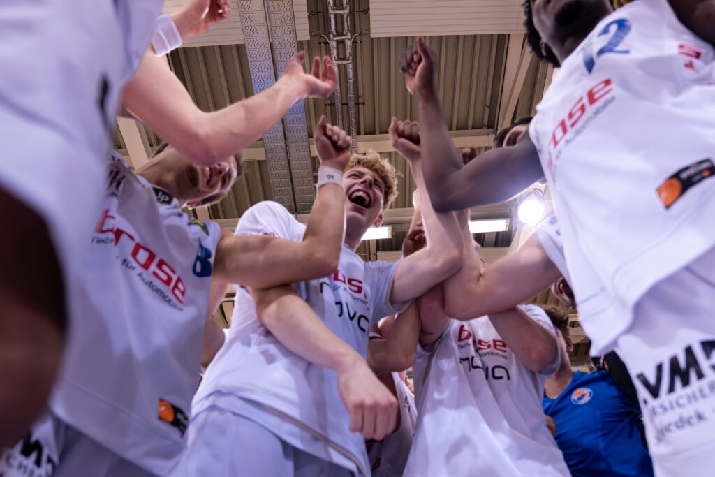 Nächstes Comeback! Vestestädter bleiben weiter ohne Niederlage