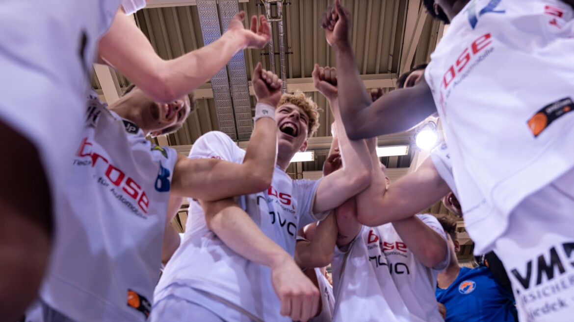 Nächstes Comeback! Vestestädter bleiben weiter ohne Niederlage